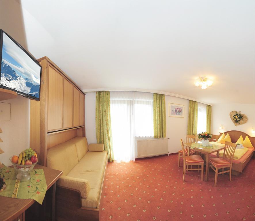 Pension Grafleiten Saalbach-Hinterglemm Rum bild