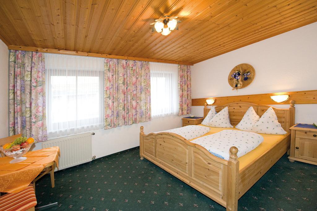 Pension Grafleiten Saalbach-Hinterglemm Rum bild